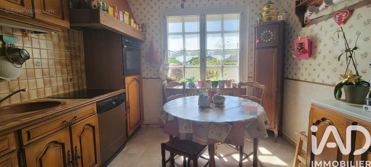 Maison 82 m² à Venables  - photo 8