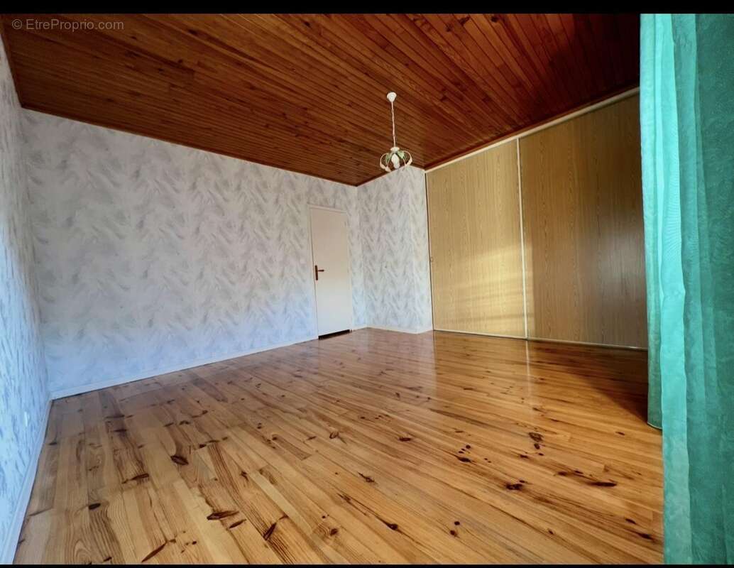 n°9 - Maison à LA MURE