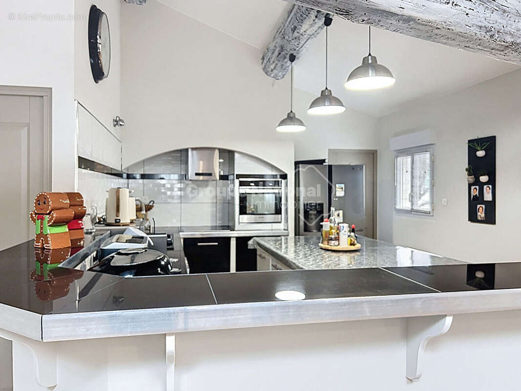 Maison à JONQUIERES-SAINT-VINCENT