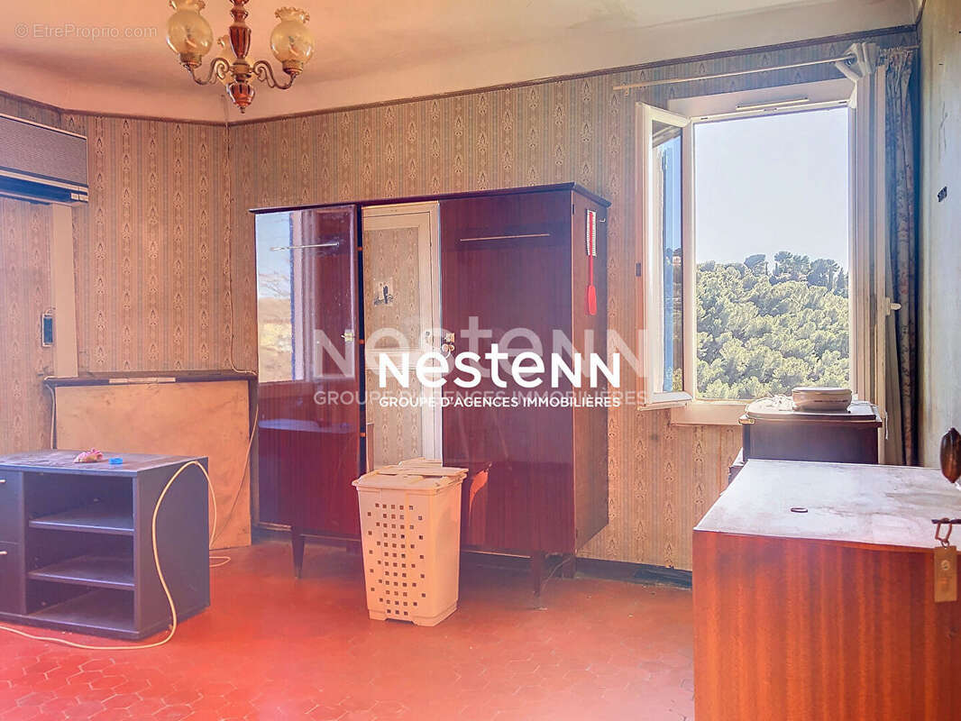 Terrain à VALLAURIS