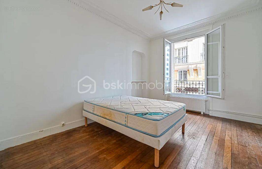 Appartement à PARIS-20E
