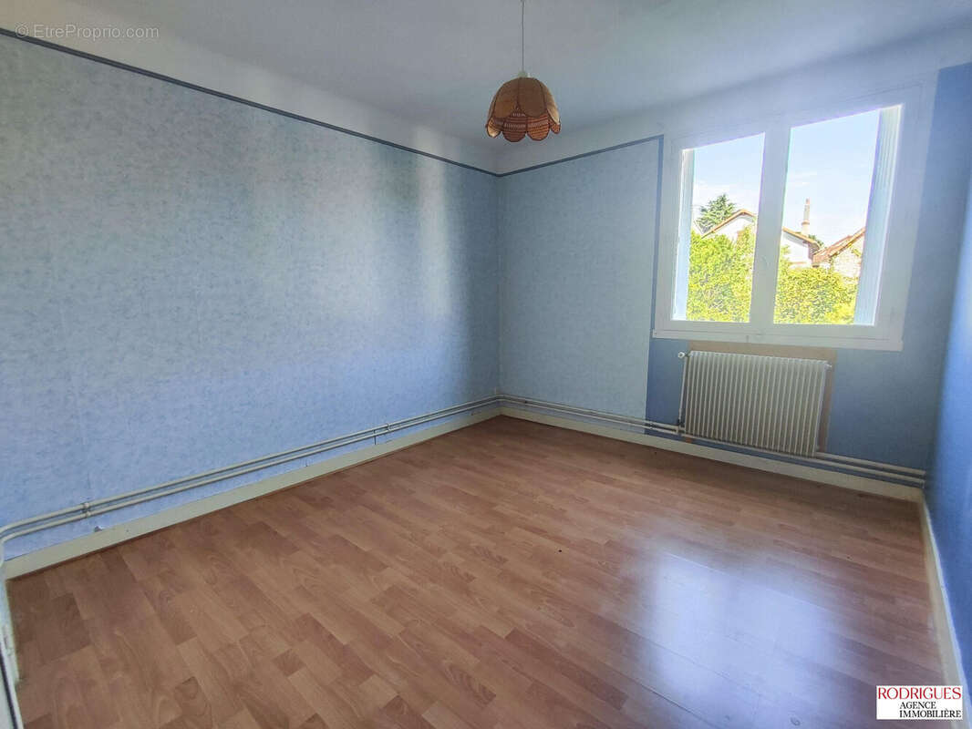 Appartement 81 m² à Poitiers  - photo 3
