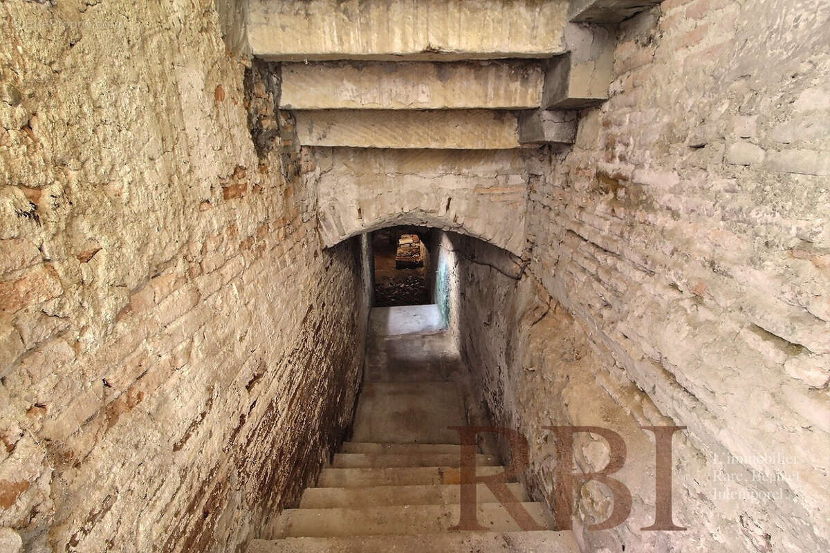 Maison à MONTESQUIEU-VOLVESTRE