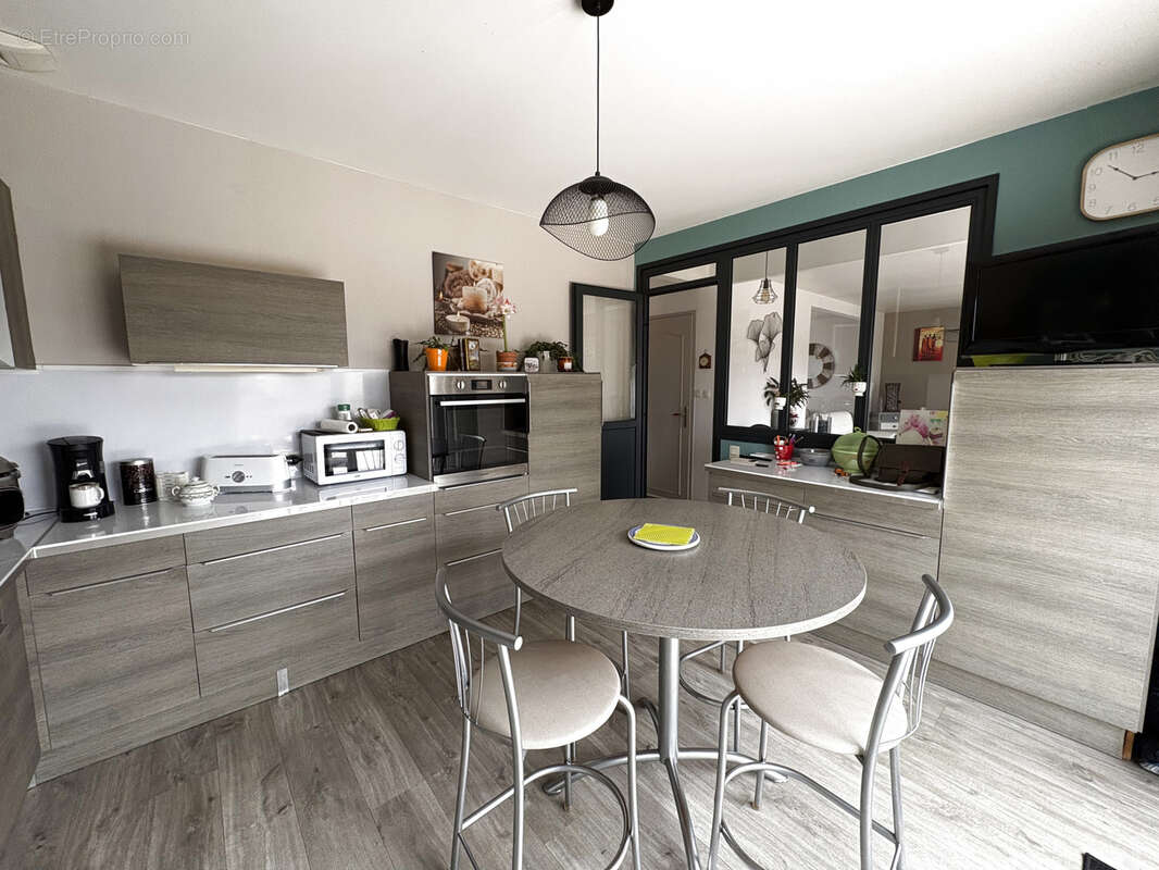 Maison à AZAY-SUR-CHER