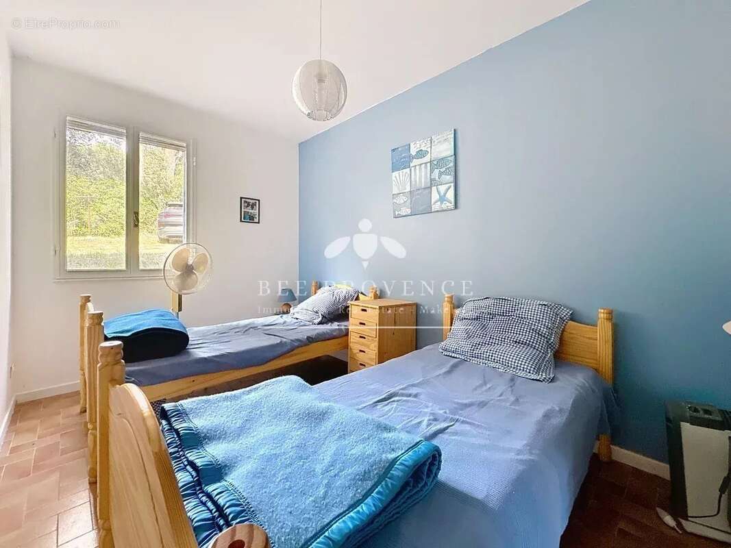 Maison à BESSE-SUR-ISSOLE