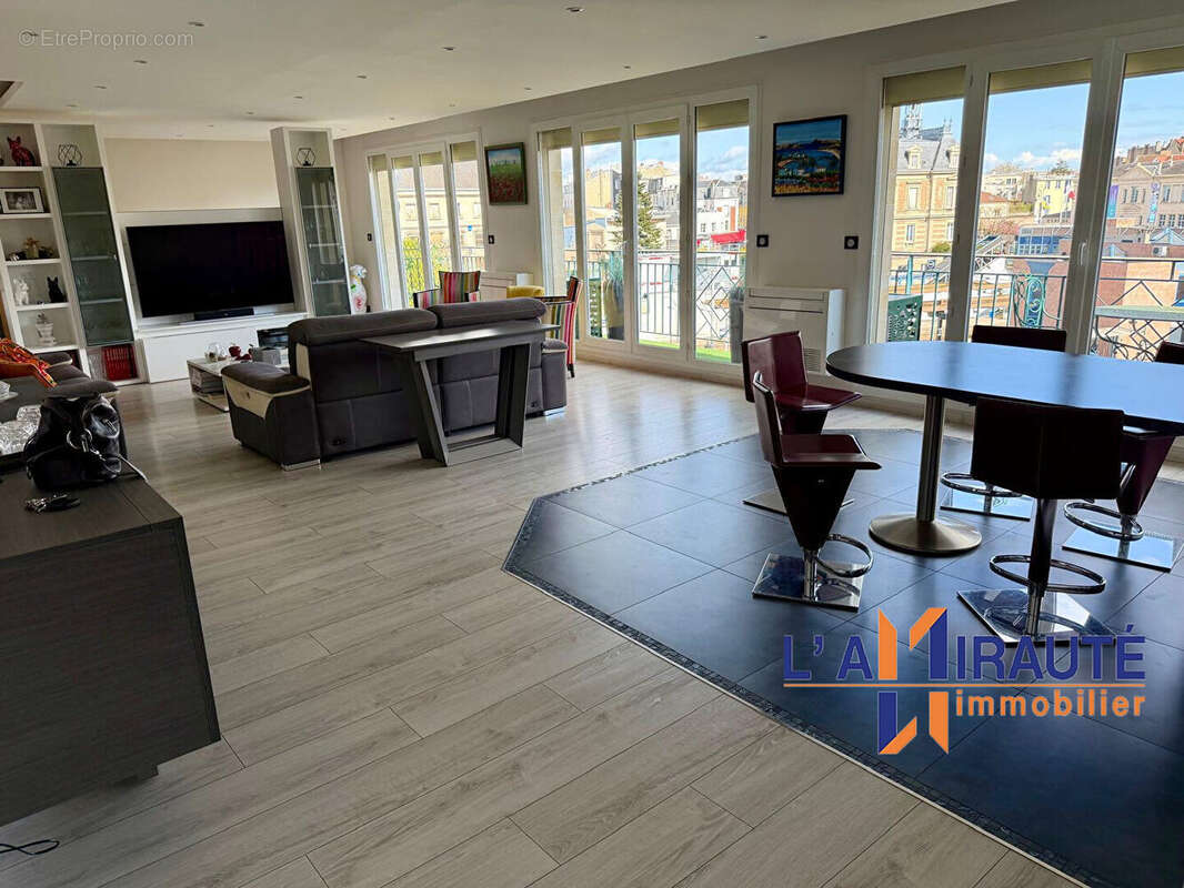 Appartement à MAISONS-LAFFITTE