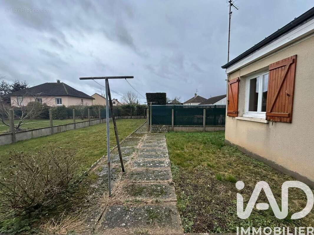 Photo 8 - Maison à AMILLY