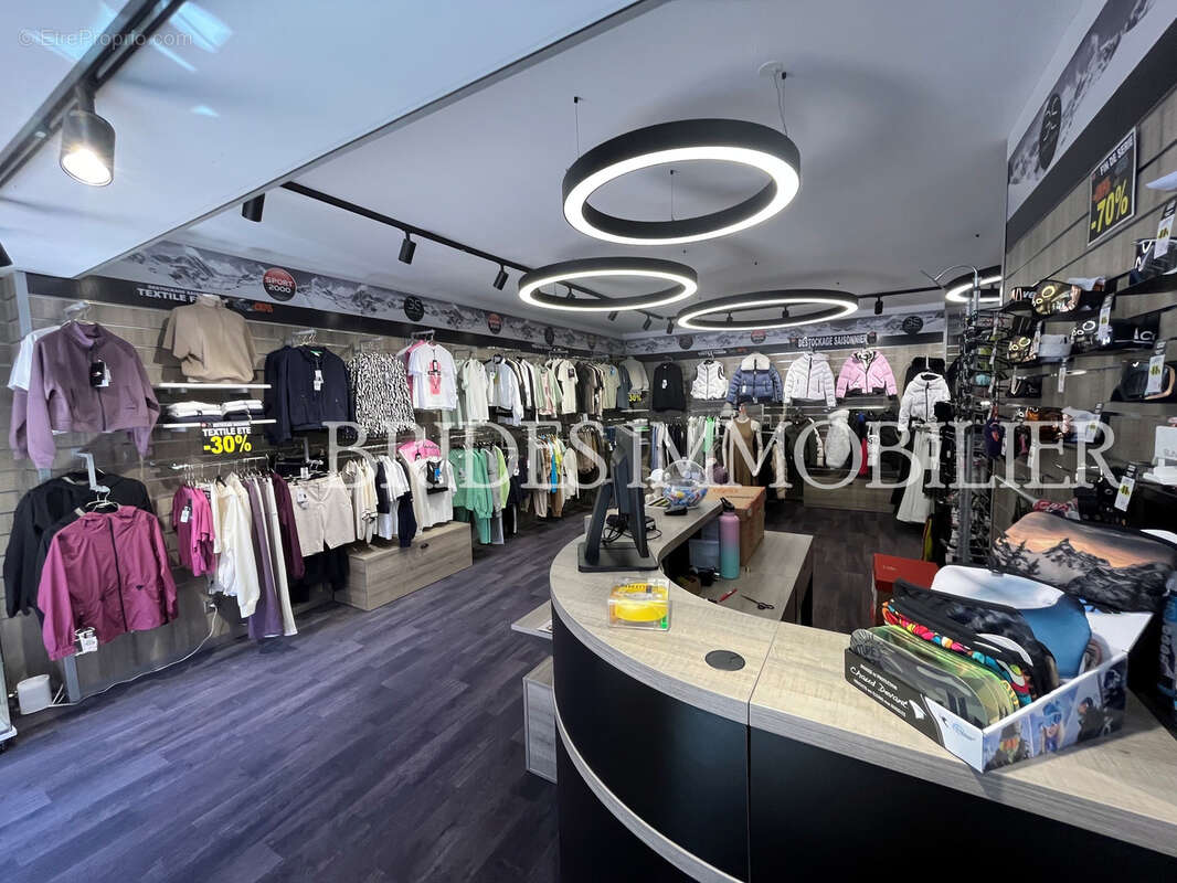EXCLUSIVITE! Droit au bail - COURCHEVEL 1650 - Au pied des pistes - photo 2
