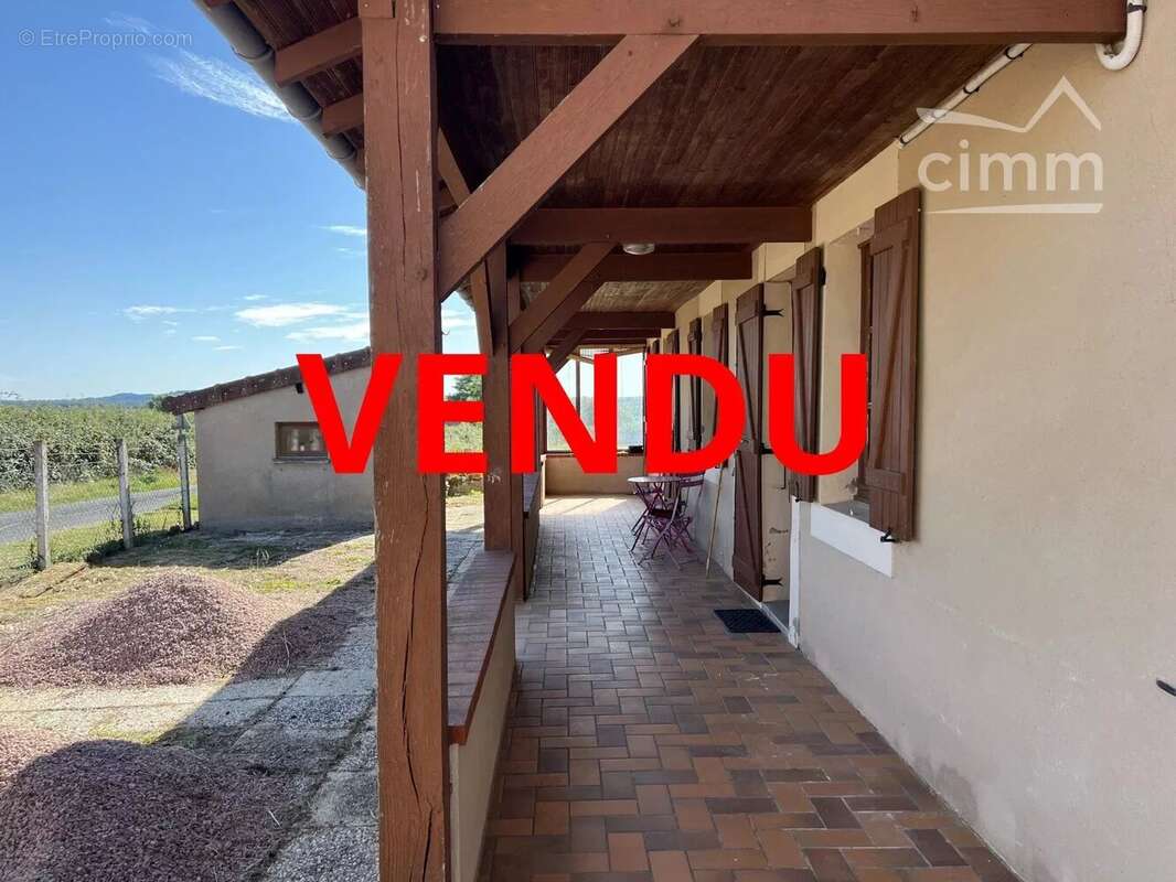 Maison à SALIGNY-SUR-ROUDON