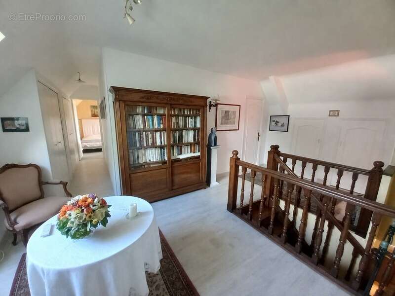 Maison à MONTIGNE-LE-BRILLANT