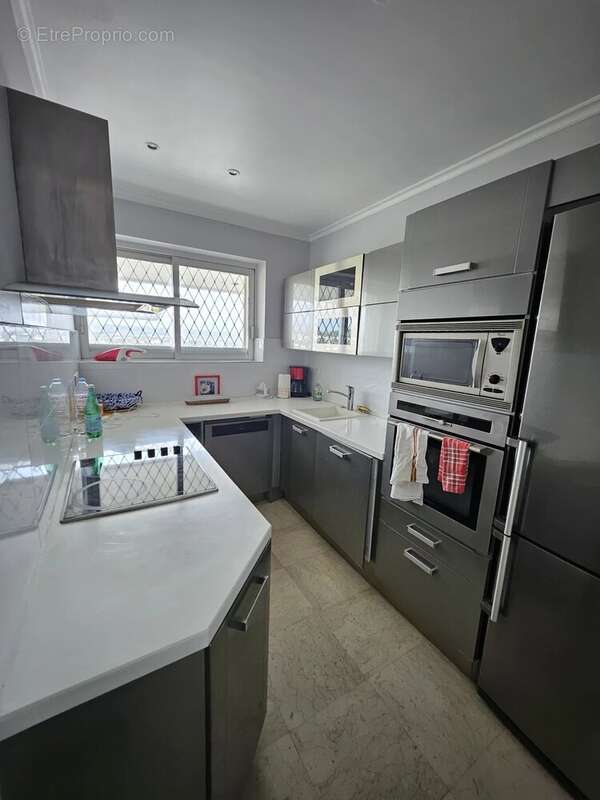 Appartement à VILLENEUVE-LOUBET