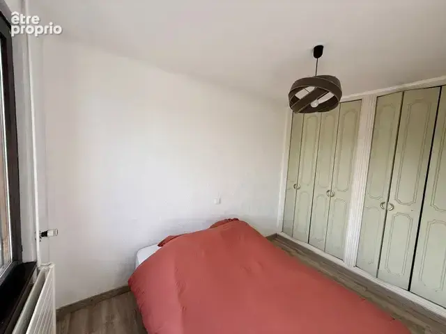 Divonne-les-Bains   T4 de 94 m2 avec balcon, cave et 2 stationnements - photo 18