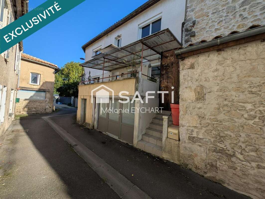 Photo 2 - Maison à GOND-PONTOUVRE