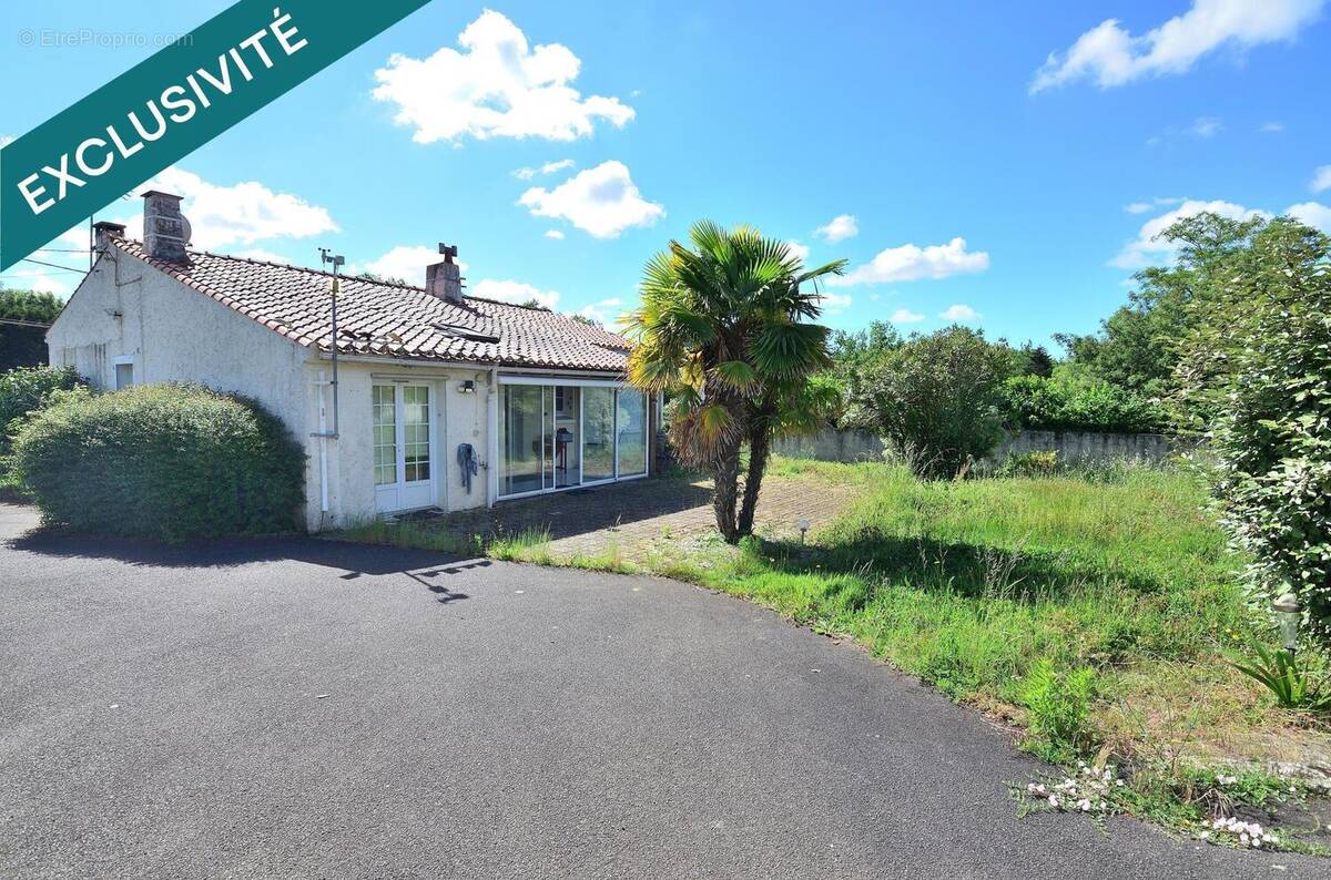 Photo 1 - Maison à TALMONT-SAINT-HILAIRE