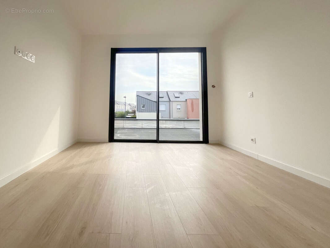 Maison contemporaine à vendre à Trélazé avec pompe à chaleur - photo 7