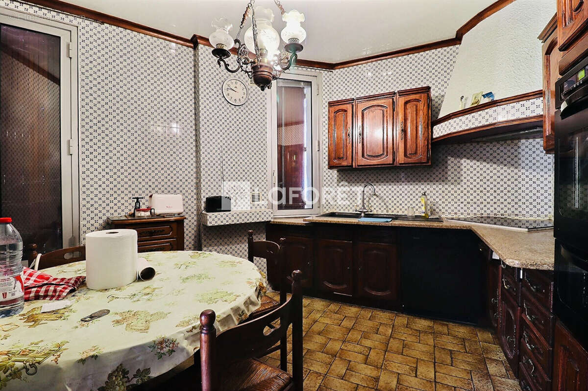 Maison Saint Ouen Sur Seine 105 pièce(s) 360 m2 - photo 7