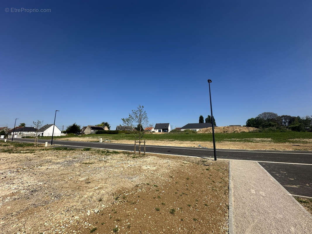 Terrain à SAINT-CHRIST-BRIOST