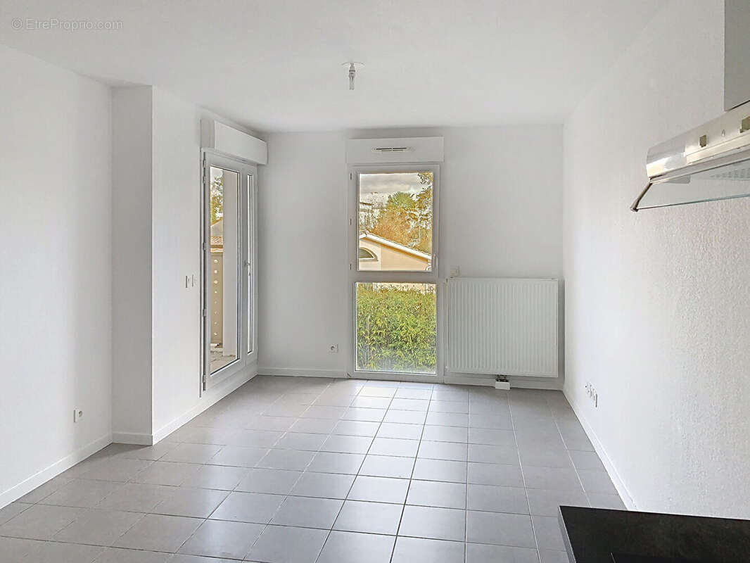 Appartement à VILLENAVE-D&#039;ORNON