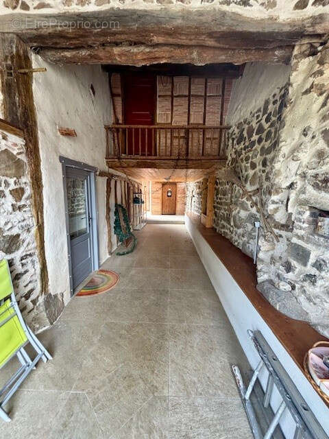 Maison à SAINT-CLEMENT-SUR-VALSONNE