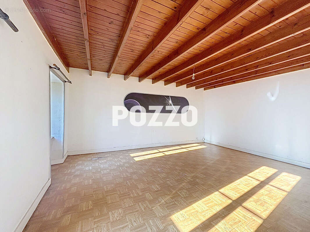 Maison à SAINT-SAUVEUR-LENDELIN