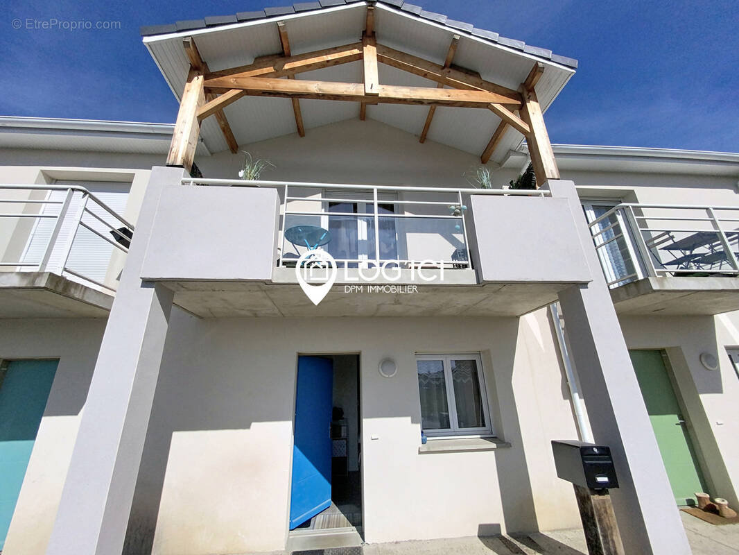 Maison à LONS