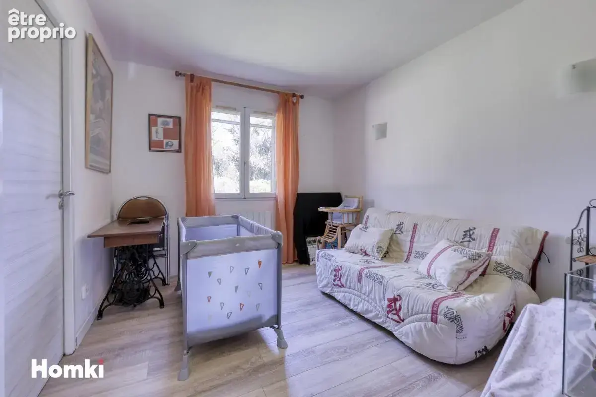 Maison/Villa T5 de 138 m² à Solliès-Pont 83210 - photo 13