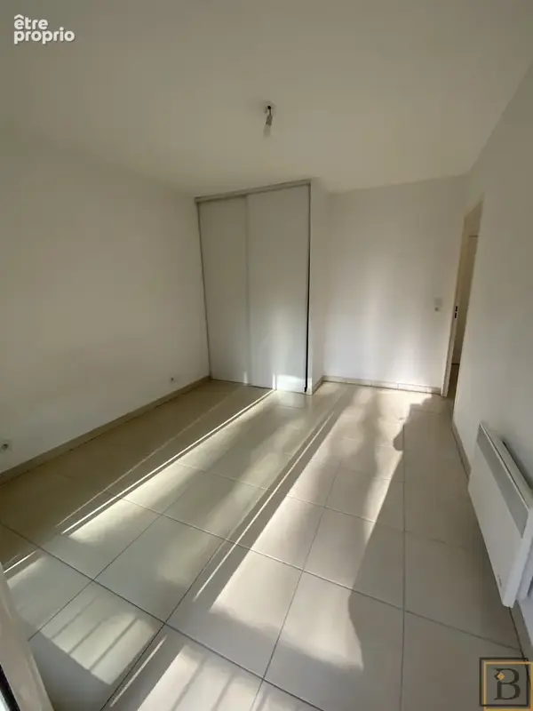 Avis aux investisseurs, beau 2 p 44 m2 avec terrasse de 16 m2 dans résidence récente - photo 8