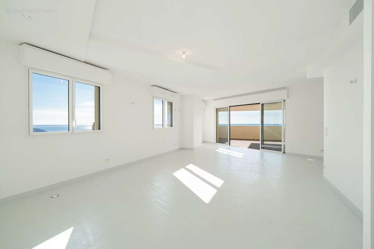 Appartement à BEAUSOLEIL