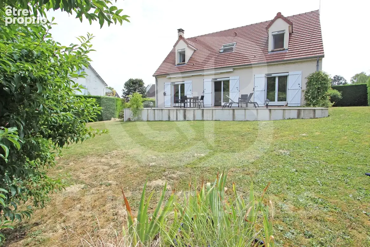 Maison 6 pièces 149 m² à vendre à Elancourt (78990) - photo 3