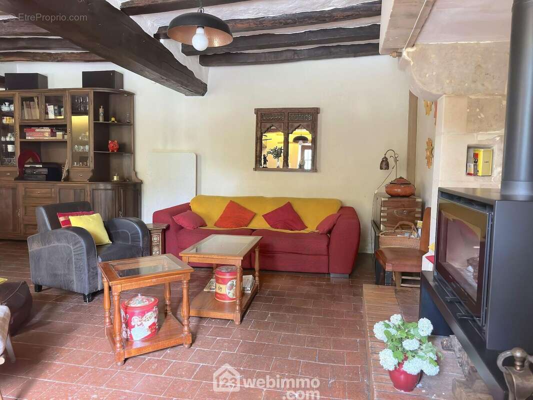 Maison 198 m² à Saint-Sulpice  - photo 3