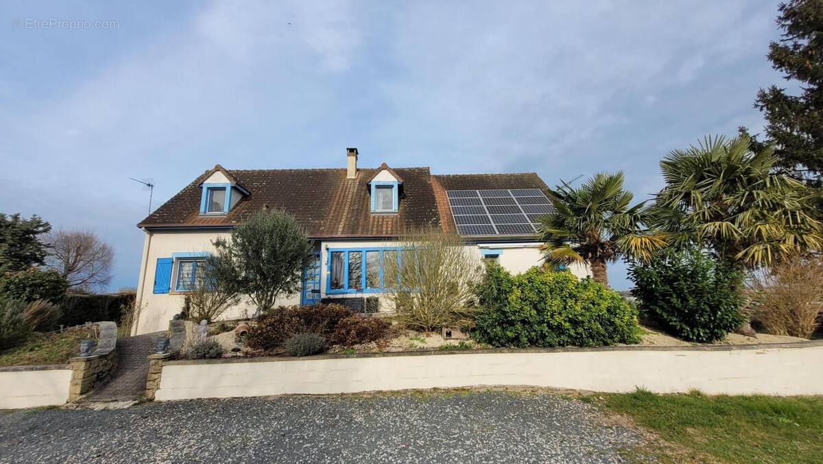 Photo 1 - Maison à CHATELLERAULT