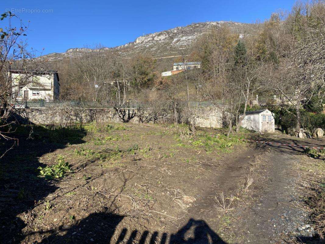 Terrain à LUZENAC