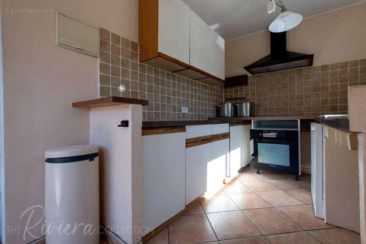 Maison à TOURRETTES-SUR-LOUP