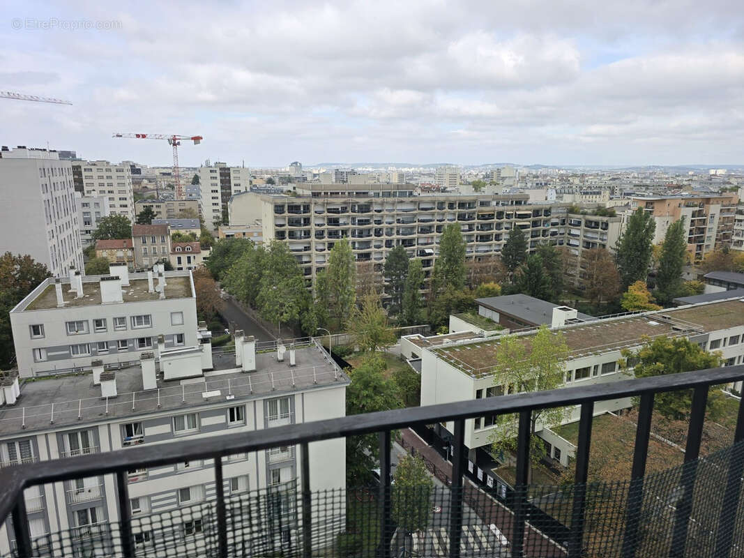 Appartement à COURBEVOIE