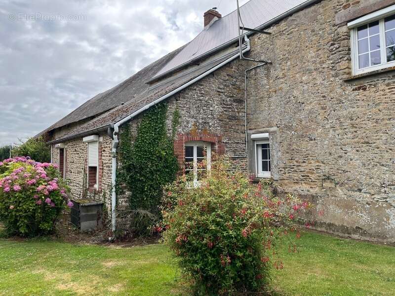 Maison à AUNAY-SUR-ODON