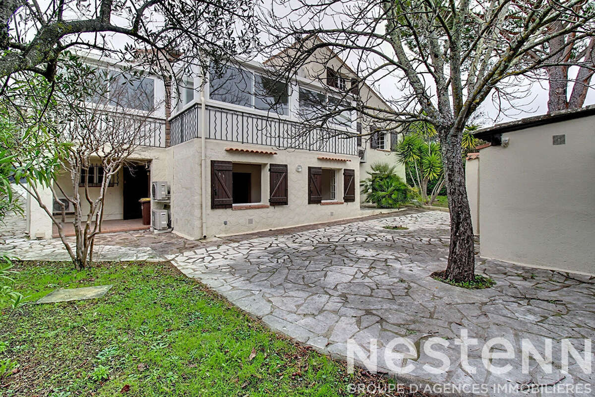 A VENDRE DRAGUIGNAN - Maison 2 LOGEMENTS - 264 m²  sur 968 m² de terrain - photo 23