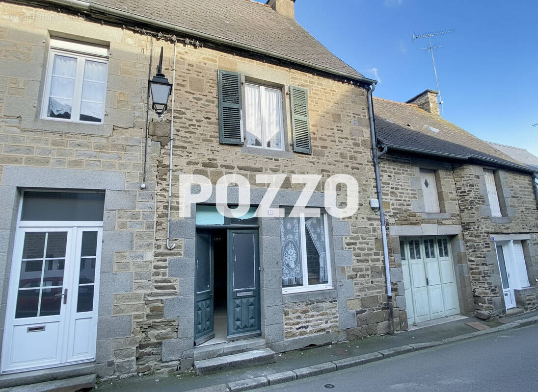 Maison à ANTRAIN