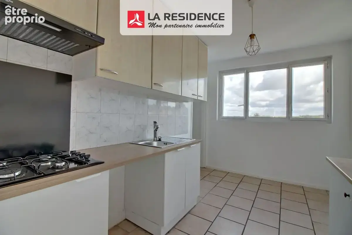 Appartement 3 pièces 59 m² à vendre à Poissy (78300) - photo 4