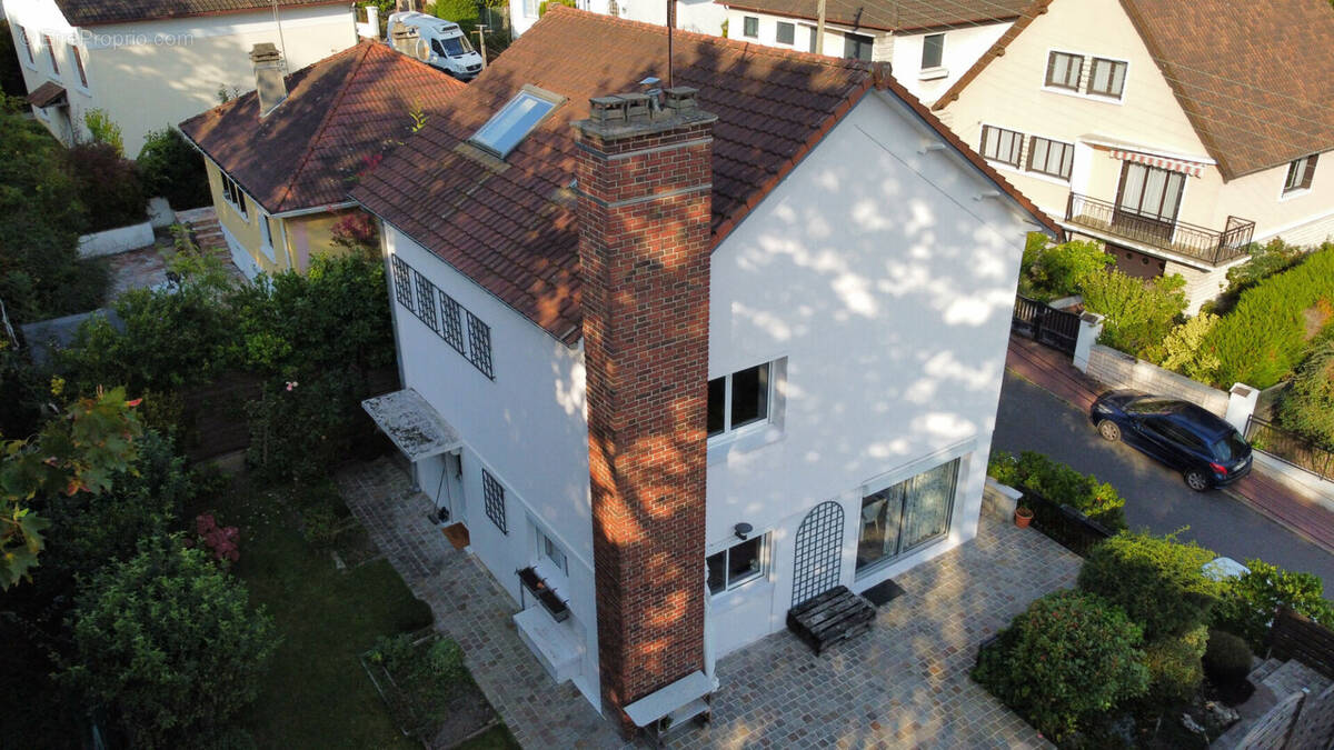 Maison à MONTMORENCY