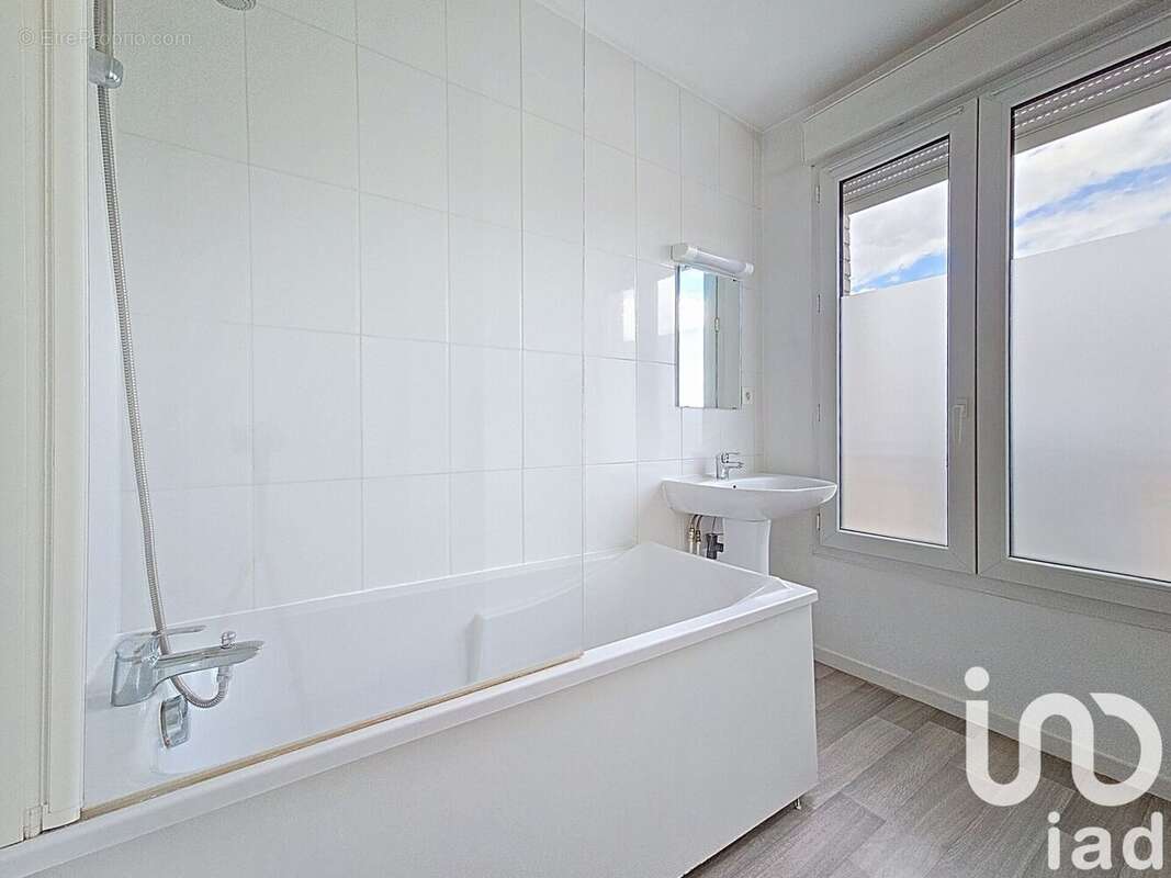 Photo 8 - Appartement à REIMS