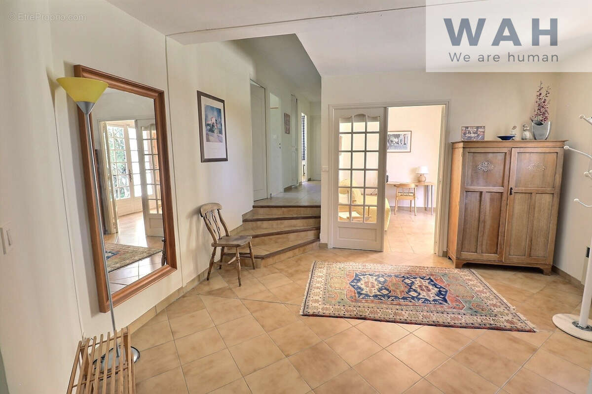 Vente villa 7 pièces impasse au calme 34790 grabels - photo 8
