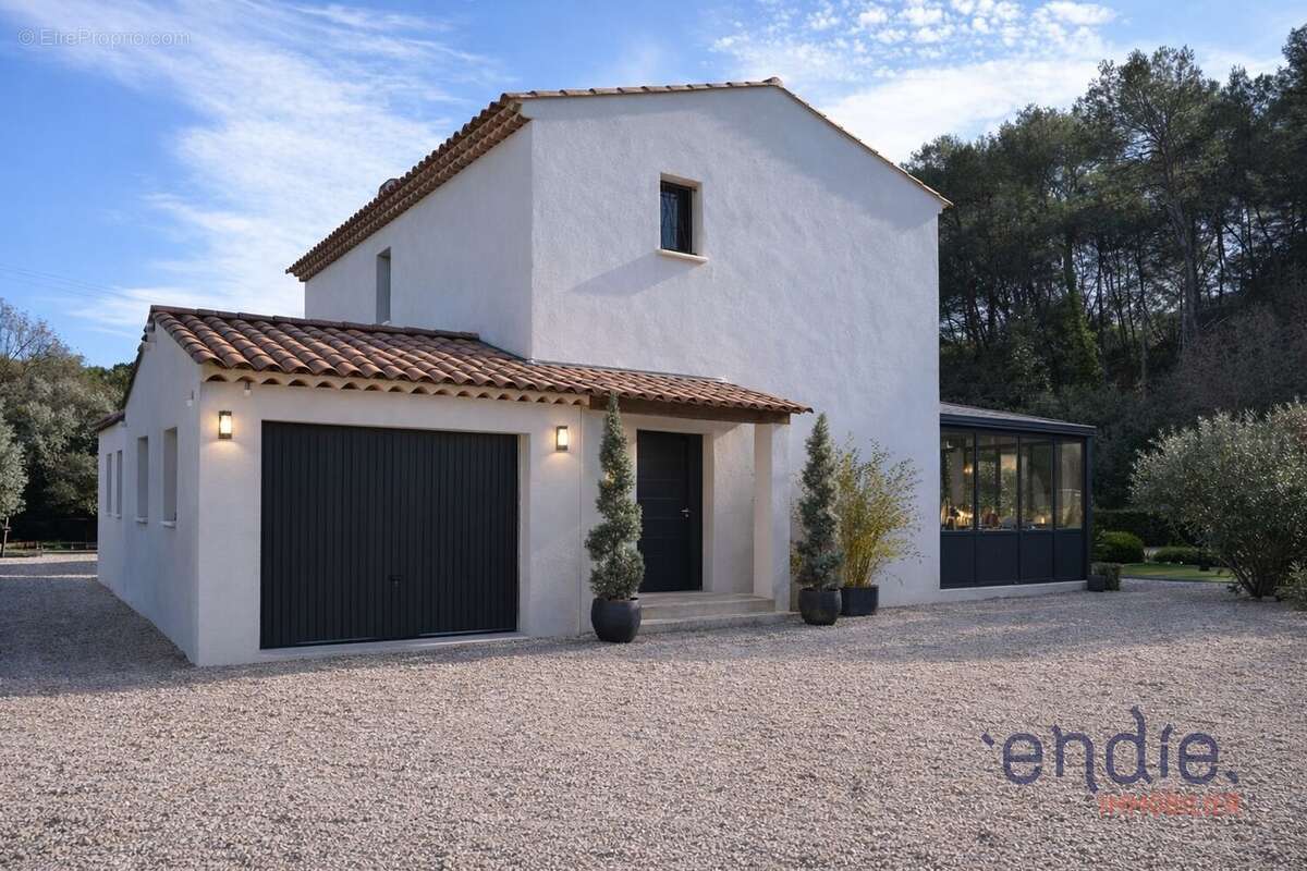 Maison à LORGUES