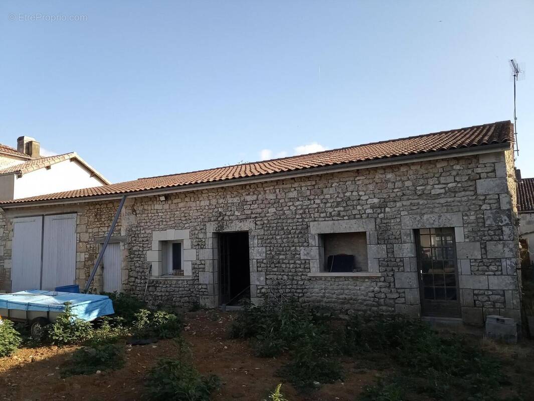 Photo 1 - Maison à JAZENNES