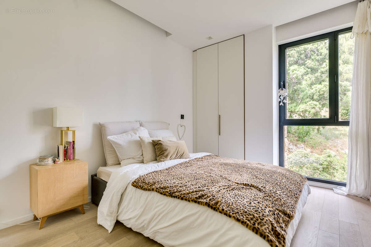 Appartement à MARSEILLE-7E