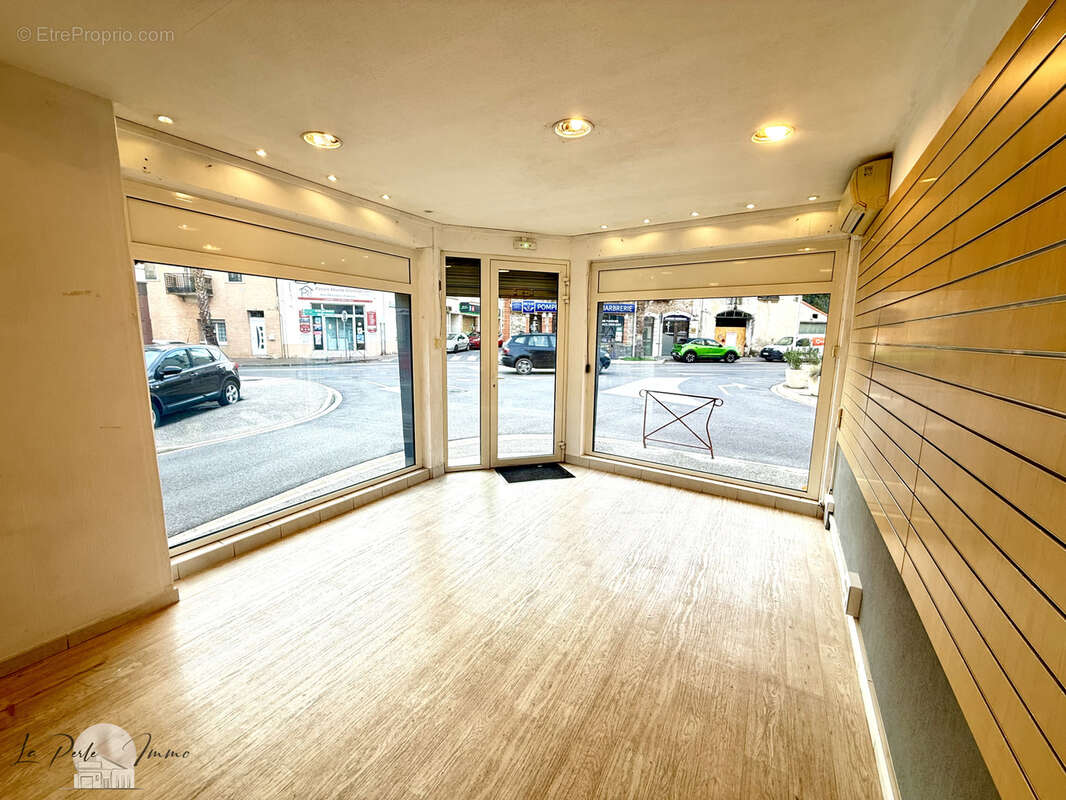 Local commercial - photo 3