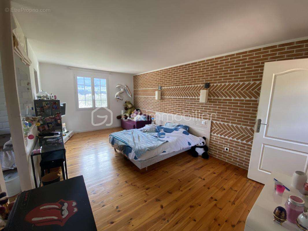 Maison, 5 chambres, grand jardin et atelier - photo 12