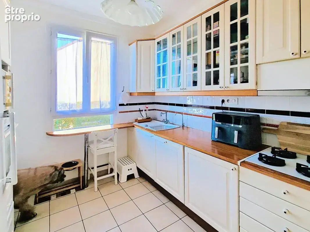 Plaisir - Maison 145 m² - 5 chambres - 1007m² terrain - photo 5
