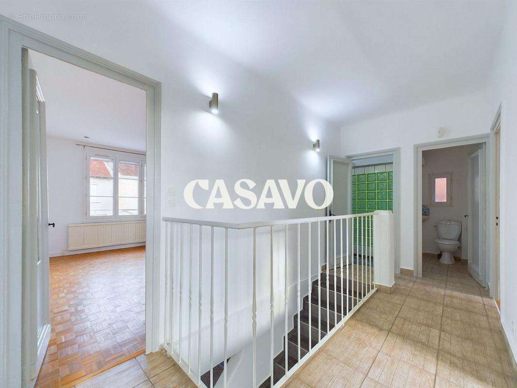 Maison à DECINES-CHARPIEU