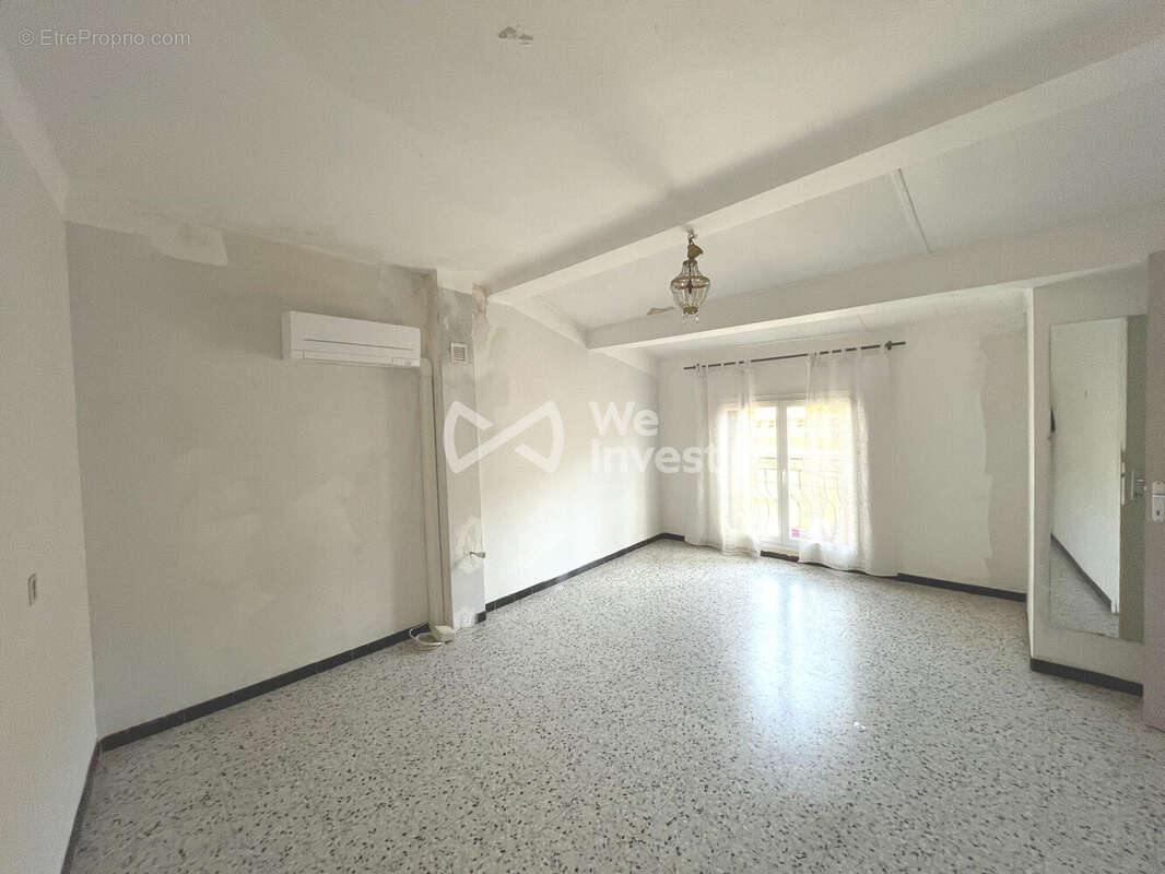 Maison à VILLENEUVE-LES-BEZIERS