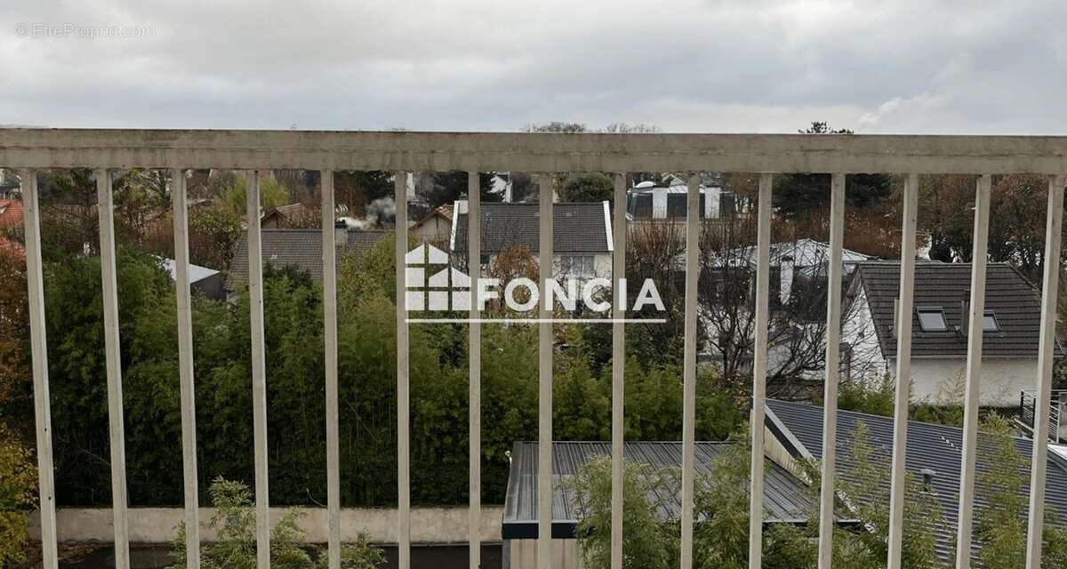 Appartement à SAINT-MAUR-DES-FOSSES